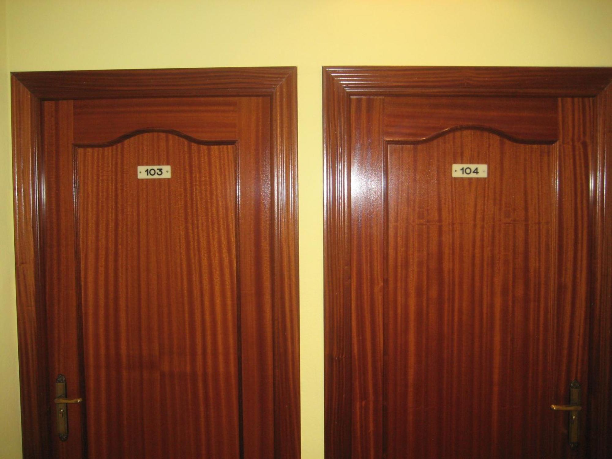 Ávila Hostal El Pinar מראה חיצוני תמונה