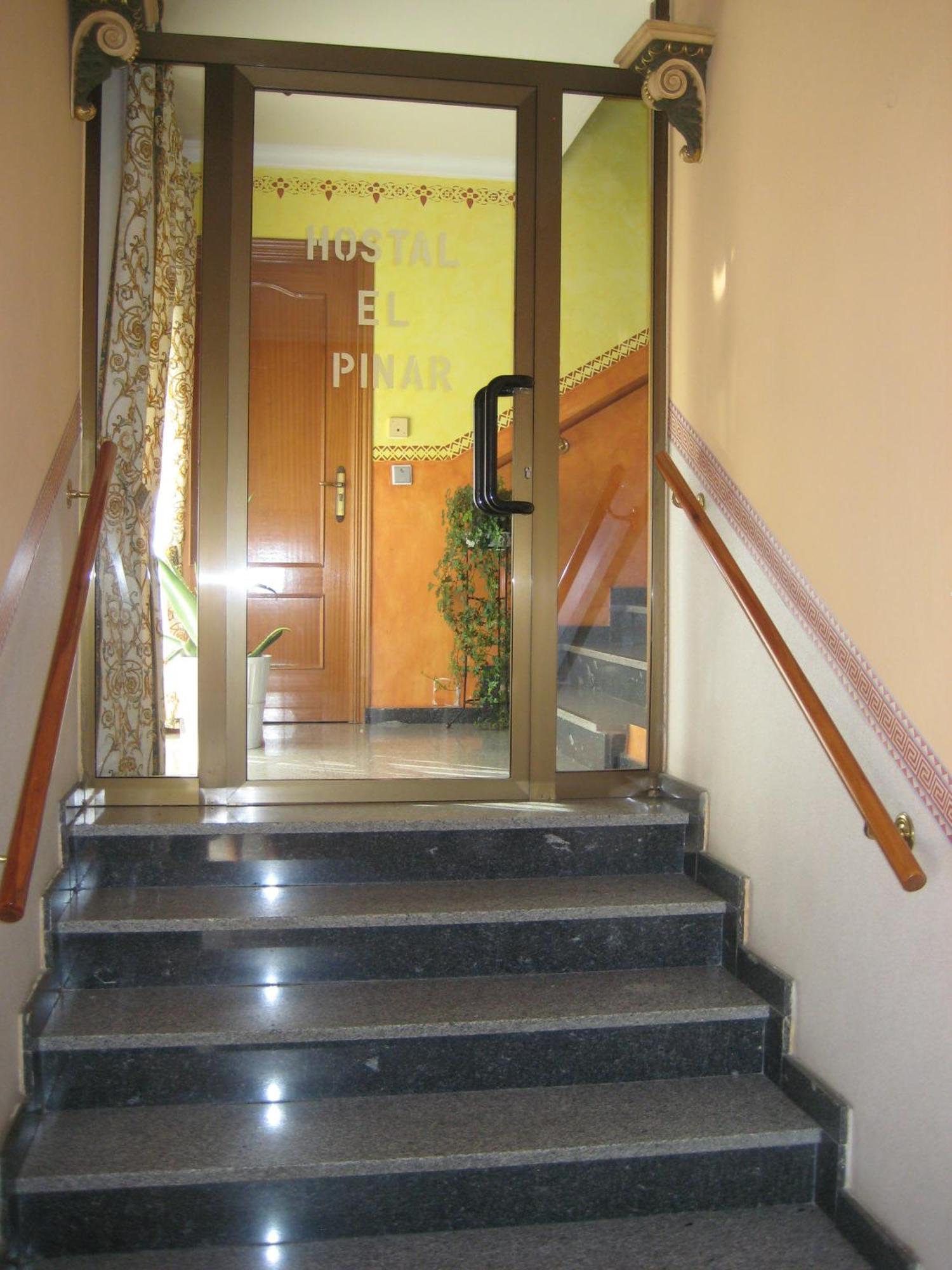 Ávila Hostal El Pinar מראה חיצוני תמונה