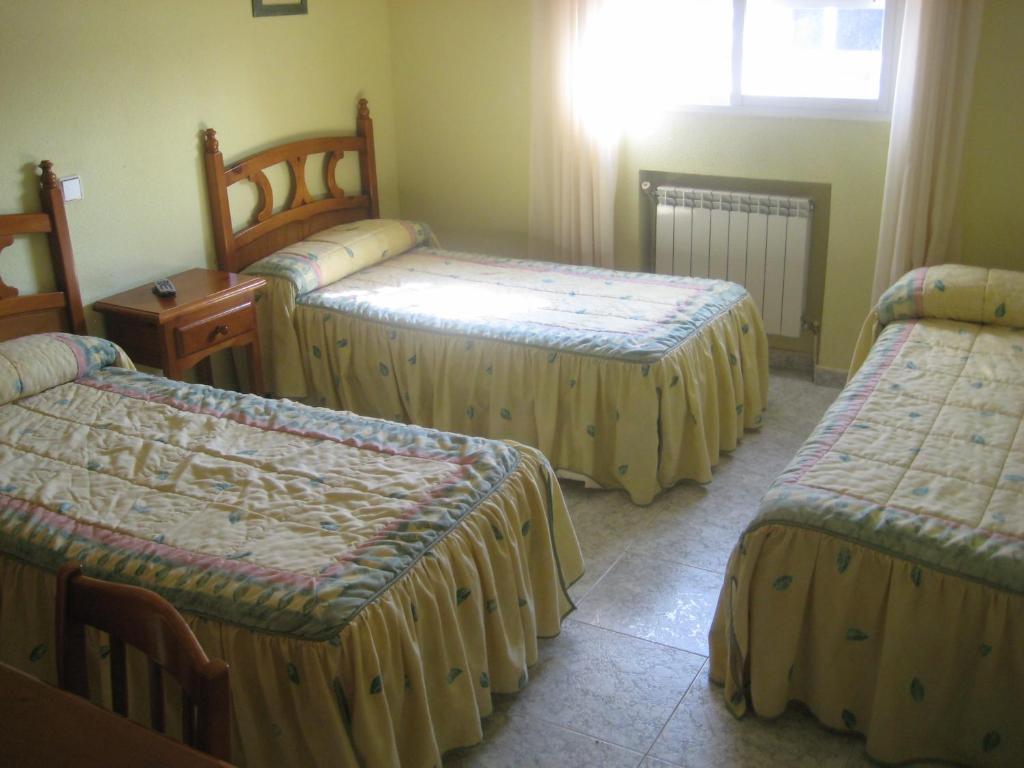 Ávila Hostal El Pinar מראה חיצוני תמונה