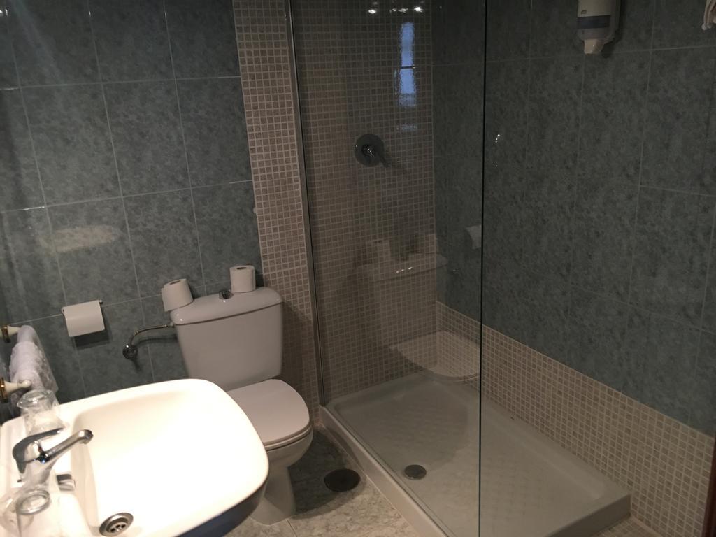Ávila Hostal El Pinar מראה חיצוני תמונה
